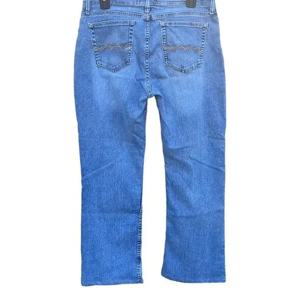 Wrangler light wash jeans size 10 (altered hem) - Picture 2 of 10